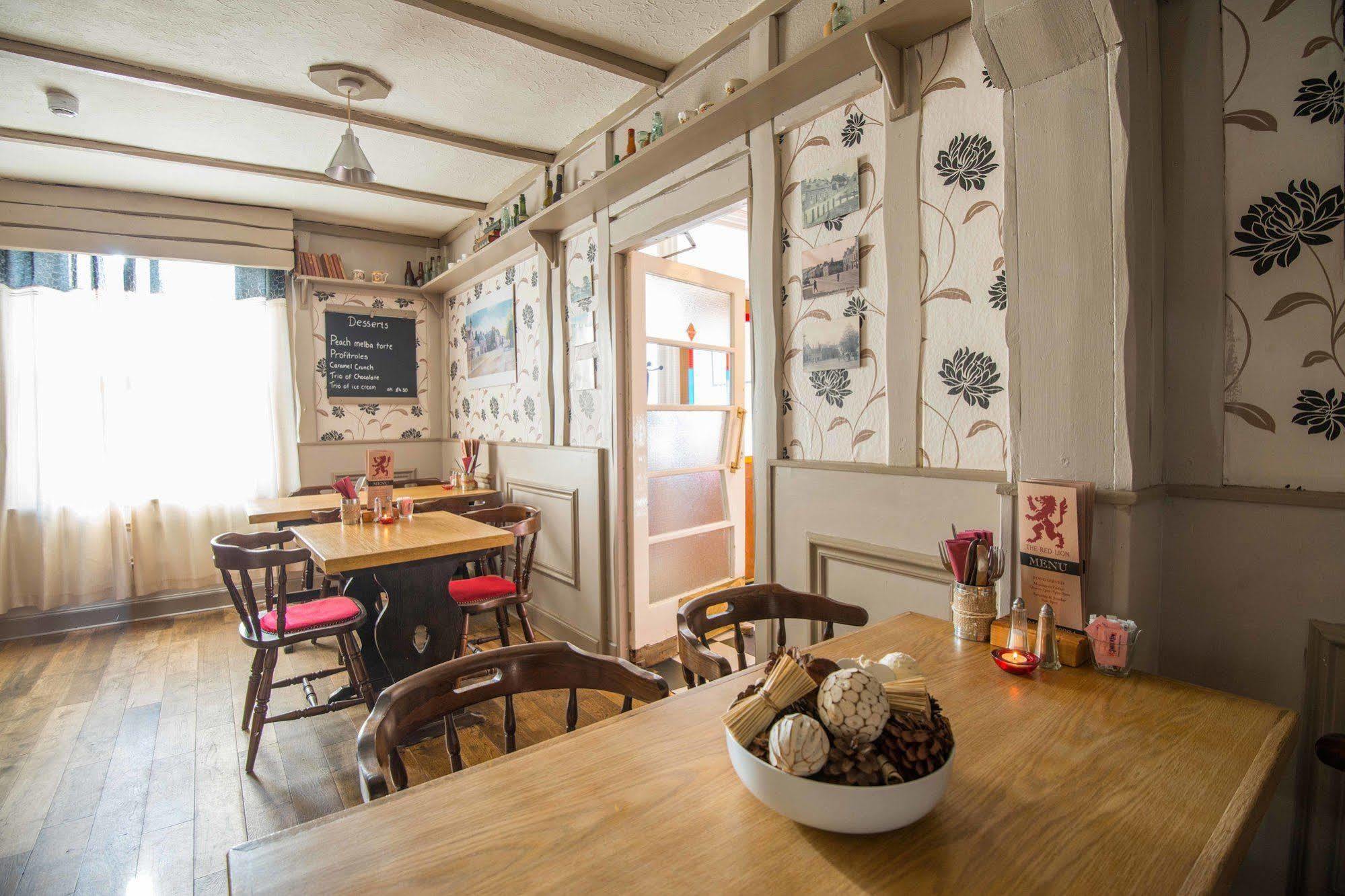 The Red Lion Earlston المظهر الخارجي الصورة